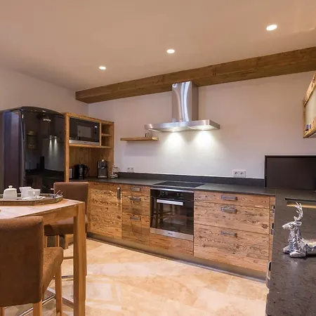 Appartement Luxus Almhutte *