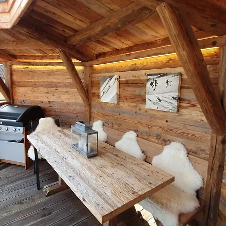 아파트 Luxus Almhuette 브릭센임탈