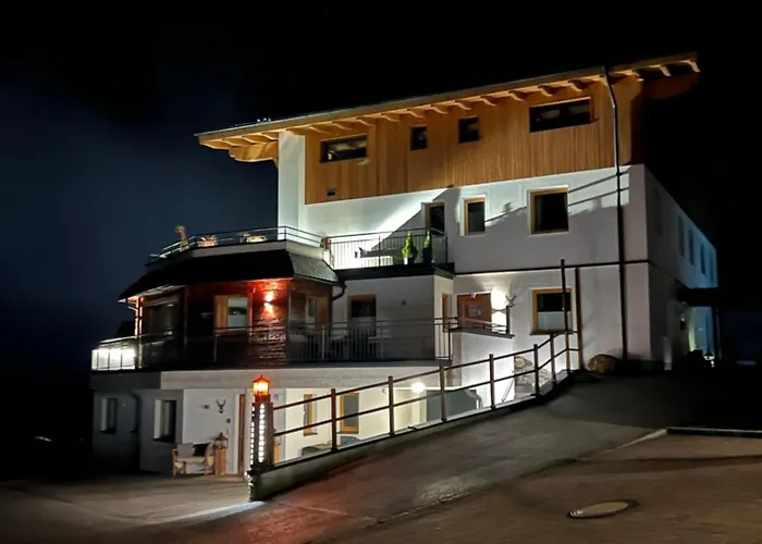 Luxus Almhuette דירה