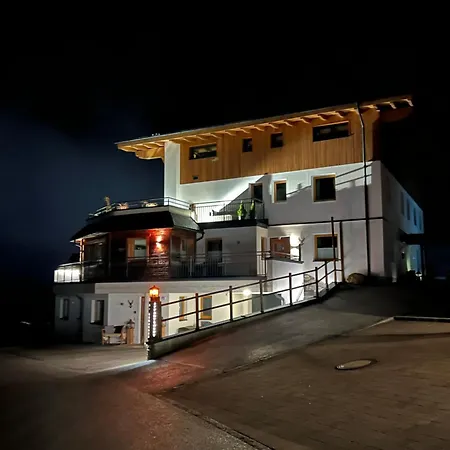 Luxus Almhuette Apartman